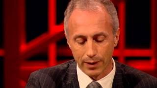 Leditoriale di Marco Travaglio corruzione e tangenti  Servizio Pubblico  Puntata 1 [upl. by Earesed]