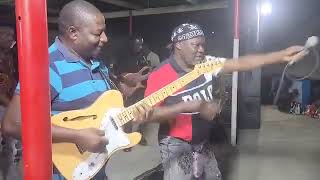 Alick Macheso ft Zaka Zaka solo waya dzine varidzi vadzo [upl. by Andeee]