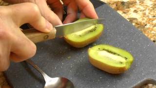 Kiwi Fruit  Another Way To Eat It [upl. by Ellertnom]