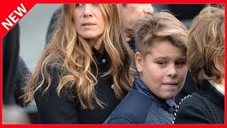 ✅ David Hallyday  pourquoi son fils Cameron prête sa voix sur une chanson [upl. by Annaor]