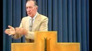 الحريه من اللعنات الجزء الرابع ديريك برنس  Derek Prince [upl. by Otanod908]