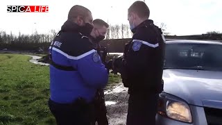 Gendarmes vs chauffard  un simple contrôle qui pourrait déraper [upl. by Ahtikal]