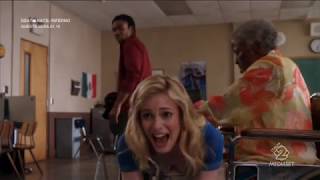 Community S01E18  Nana prende sculacciate ha Britta [upl. by Alfie]