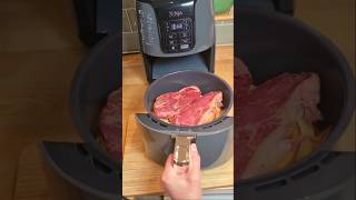 Steak and chips cooked in an air fryer quick and easy shorts ytshorts steak chipsairfrier [upl. by Rois]