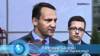 Radosław Sikorski w Black Hawku [upl. by Iatnwahs368]