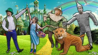 A HISTÓRIA DO MÁGICO DE OZ DOROTHY HOMEM DE LATA LEÃO COVARDE E ESPANTALHO [upl. by Spillihp]