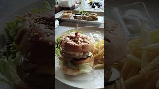 Western food ketutrhondatour youtubeshorts shortvideo [upl. by Retsel711]