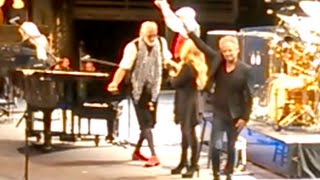 Fleetwood Mac encore Finale of quotSongbirdquot with Stevie Nicks outro [upl. by Frederigo923]