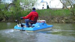 renald en pedalo [upl. by Wallas]