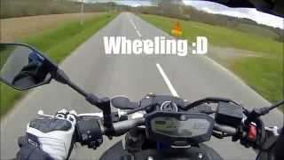 Test  Essai de la Yamaha MT07 FR [upl. by Ynaffital]