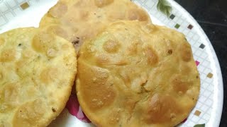 Motorshutir Kochuri  Green Peas Kachori Recipe  Koraishutir Kochuri Bengali Recipe [upl. by Helga]