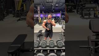 фитнес бодибилдинг shoulder sports fitness bodybuilding [upl. by Eanahs]