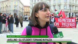 Studenti tornano in piazza per saperi e scuola liberi [upl. by Madeleine]