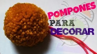 Como hacer pompones para decorar bufandas FÁCIL [upl. by Enelie232]