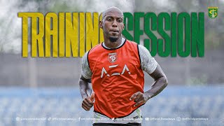 PAULO HENRIQUE LANGSUNG AKRAB DENGAN REKAN SETIM  TRAINING SESSIONS PERSEBAYA [upl. by Lay]