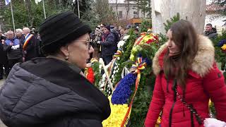 1 12 2024 Suceava 🇹🇩 Depunere de coroane  din flori la monument 😢 UHD 🎥 ® PETRU STUDIO 7K [upl. by Ayotnom]