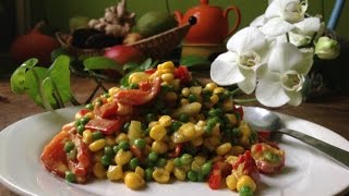 ErbsenMaissalat mit Kurkumadressing  Rohe Hauptspeise [upl. by Busch517]