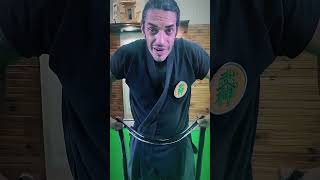 Como amarrar a faixa pra ela não soltar🥷😉 escoladeninjas ninjutsu ninja kotatsudojo [upl. by Aihgn]