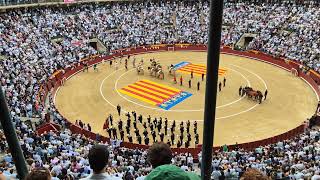 Himno de Valencia cantado por Francisco en la plaza de toros de Valencia Despedida de Enrique Ponce [upl. by Yarised]