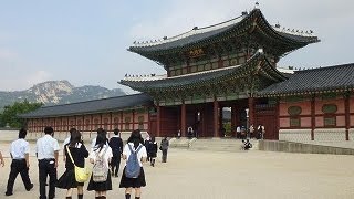 修学旅行先がまだ「韓国」とは･･･ [upl. by Nauqram369]