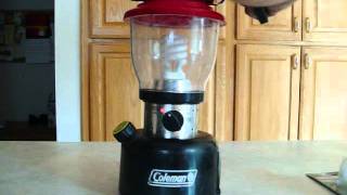 Review Coleman Battery operated Lantern [upl. by Yasibit]