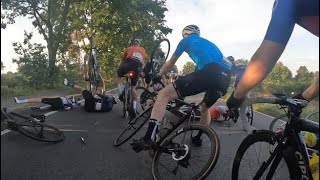 CYCLASSICS CRASH 60KM RUNDE 2024 hamburg rennrad unfall Cyclassics [upl. by Nim975]