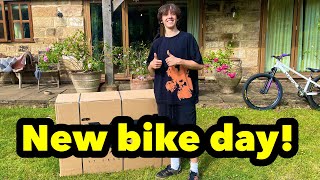 NEW BIKE DAY YT Jeffsy core 2 unboxing build and ride  The Mulch Men [upl. by Eenafit590]