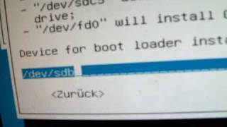 Ubuntu 1104  Grub2 Bootloader Error [upl. by Navlys]