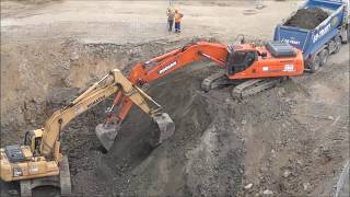 Excavators in action  Koparki w akcji  BRAMA MIASTA  Łódź 4 sie 2017 [upl. by Aikemahs]