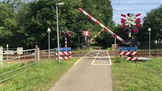 Spoorwegovergang Wijchen Dutch railroad crossing [upl. by Rustin864]