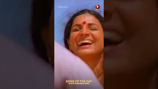 Unarumee Gaanam  Moonnaampakkam 1988  Ilayaraja SongOfTheDay [upl. by Ennylhsa]