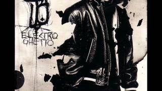 Bushido  Feat Sentino   Deutschland gib mir ein Mic  11 Electro Ghetto [upl. by Deny]