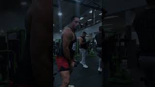 Hombro en polea baja gymmotivation motivation determinacion esfuerzo [upl. by Navad]