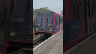 92 and 09 pulls into Beckton [upl. by Atel476]