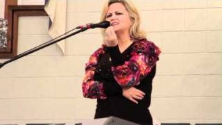 Vicki Yohe Dunamis Amazing [upl. by Korfonta367]