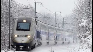 Trains et TGV dans la neige [upl. by Yknarf]