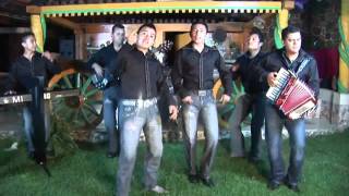 KOMEZON musical  VIEJAS INTERESADAS  video oficial [upl. by Rawley]