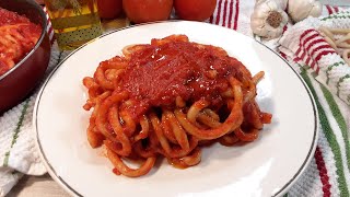 Pici AllAglione  Tuscanys Hand Rolled Pasta With Garlic Tomato Sauce [upl. by Svoboda18]