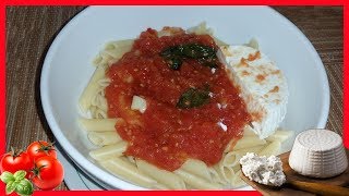 Pasta con salsa di pomodoro e ricotta fresca  Le Ricette di Zio Roberto [upl. by Luht]