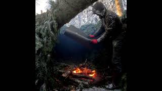 Winter bushcraft shelter survival bushcraft camp camping winter [upl. by Denis]