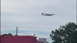 College Park GA Parking Lot Plane Spotting [upl. by Jamill288]