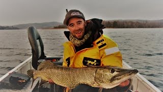 Angeln in Schweden im Winter Winter Pike Fishing in Sweden  Folge 2 [upl. by Velda]