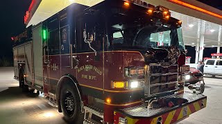 Engine 11 of BRFFD leaving Kwik Trip after the Hixton Fire Truck Parade [upl. by Eelrebmyk]