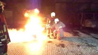 CO2 Fireextinguisher in action [upl. by Sivia]