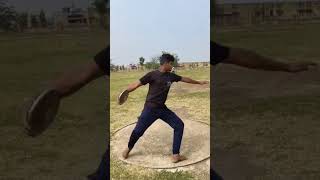 2 kgs positionsh discus throw rotation 17year old boyshort viral discusthrow [upl. by Gorlicki]