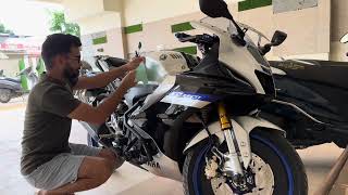 Knee pad application on YAMAHA R15M [upl. by Buchalter978]