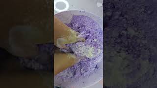 Baby oil and purple powder on gym chalk oddlysatisfying asmr [upl. by Ahseile711]