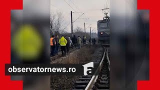 Haos pe calea ferată după ce o locomotivă a deraiat la Videle Au fost întârzieri și de 7 ore [upl. by Arag]