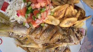 ALMUERZO CON PESCADO FRITO [upl. by Frasco]