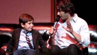 Josh Groban meets Gavin sings with Lauren in New Haven CT [upl. by Treharne888]